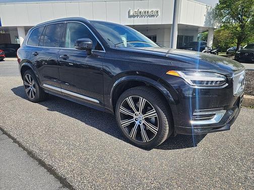 Onyx Black 2025 Volvo XC90 Plus