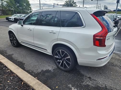2023 Volvo XC90 B6 Plus 7-Seater