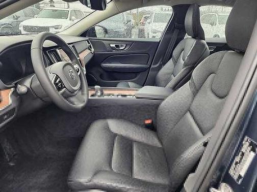 2025 Volvo S60 Plus