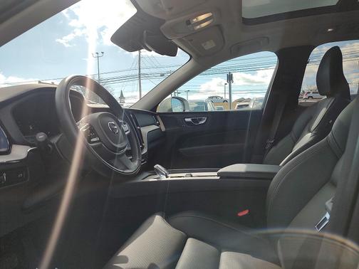 2022 Volvo XC60 Inscription