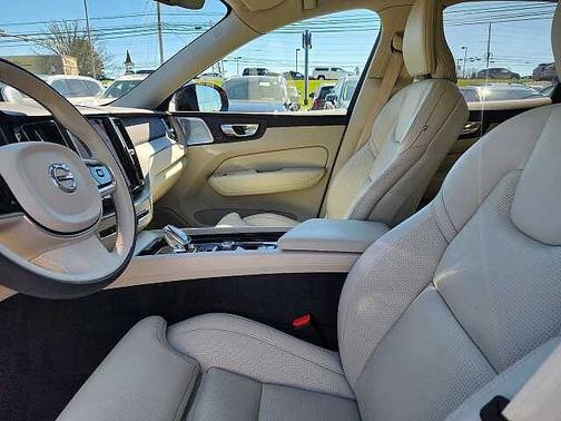 Fusion Red 2024 Volvo XC60 Ultimate Dark Theme