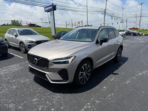 2025 Volvo XC60 B5 Plus