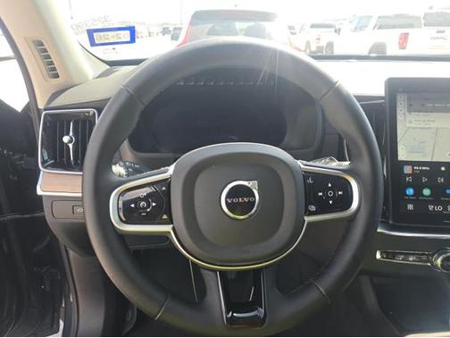 2025 Volvo XC90 B6 Plus 7-Seater