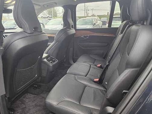 2025 Volvo XC90 Plus