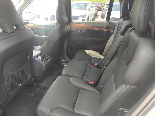 2023 Volvo XC90 B6 Plus 7-Seater