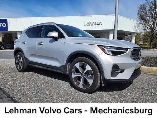 Silver Dawn 2025 Volvo XC40 Plus
