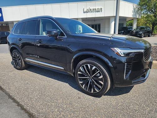Onyx Black 2025 Volvo XC90 Ultra