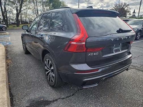 2025 Volvo XC60 Plus