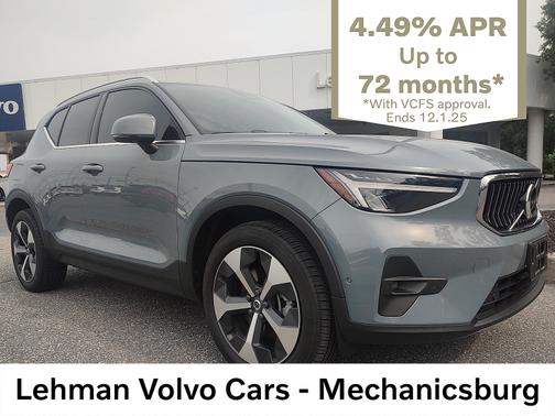 2023 Volvo XC40 B5 Plus Bright Theme