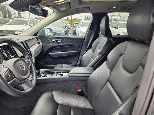 2023 Volvo XC60 Core