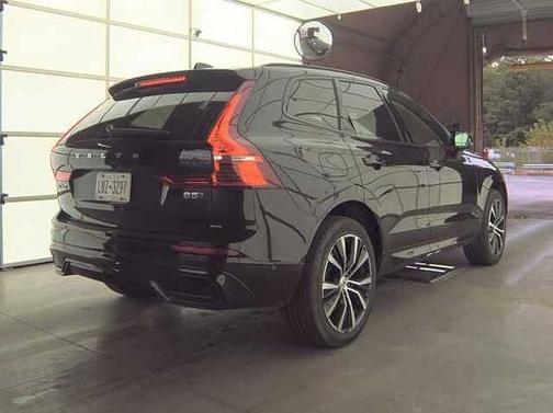 2025 Volvo XC60 Plus