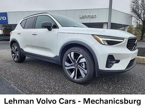 Crystal White 2023 Volvo XC40 Plus