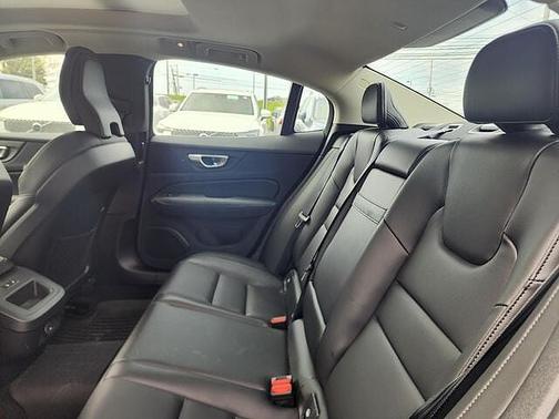 Denim Blue 2024 Volvo S60 Core