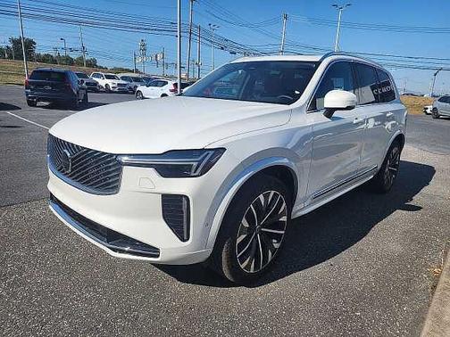 2025 Volvo XC90 Plus