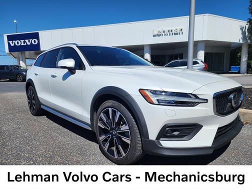 2024 Volvo V60 Cross Country B5 Ultimate