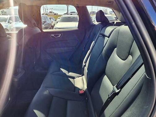 2023 Volvo XC60 Plus