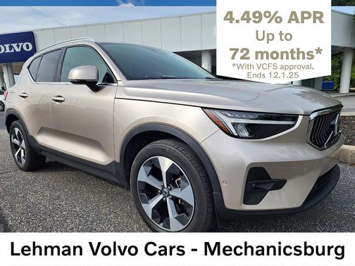 2023 Volvo XC40 B5 Plus Bright Theme