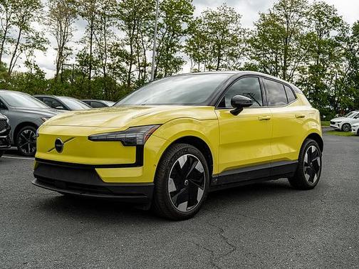 Moss Yellow 2025 Volvo EX30 Ultra