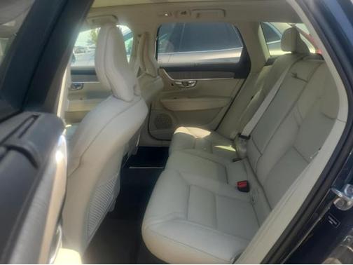 2024 Volvo V90 Cross Country B6 Ultimate