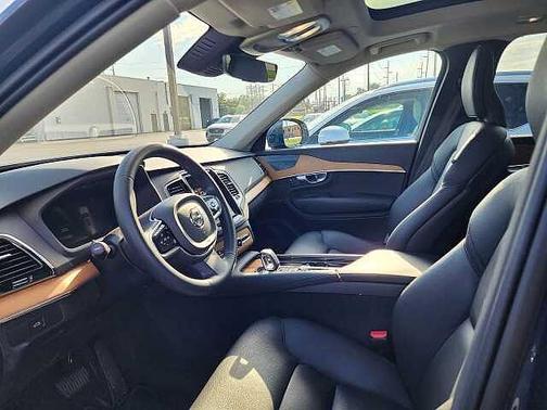 2024 Volvo XC90 Plus