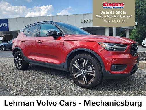 2022 Volvo XC40 T5 R-Design