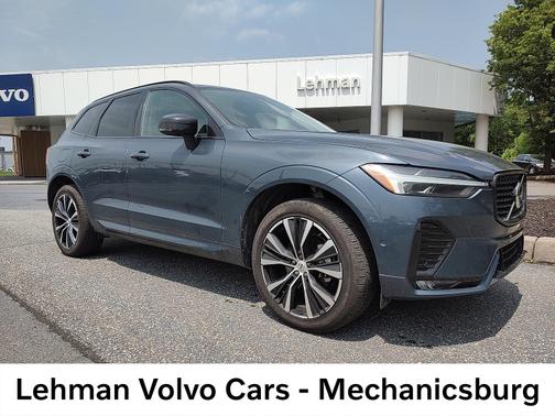 2024 Volvo XC60 B5 Plus Dark Theme