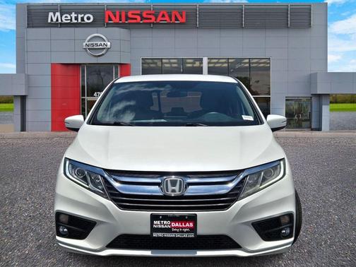 White Diamond Pearl 2018 Honda Odyssey EX