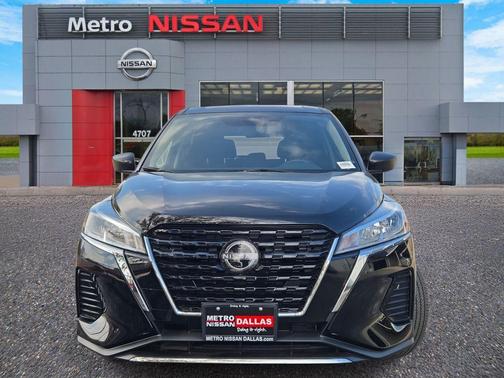 2025 Nissan Kicks Play S