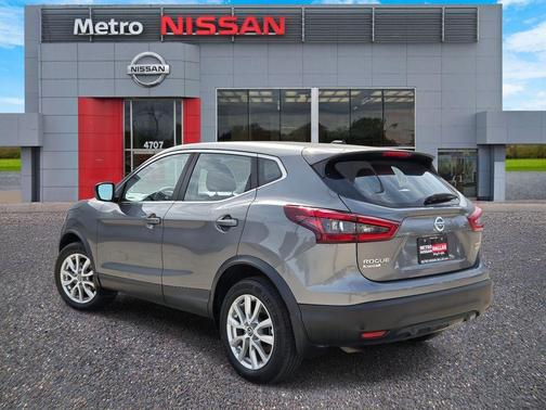 2022 Nissan Rogue Sport S