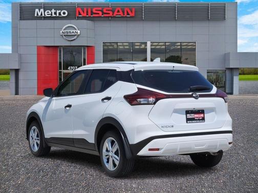 2025 Nissan Kicks Play S