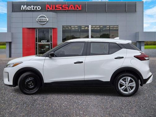 Fresh Powder 2024 Nissan Kicks S