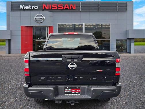 Black 2024 Nissan Frontier S