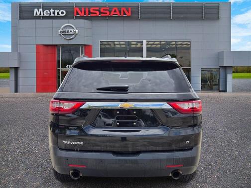 Black Metallic 2020 Chevrolet Traverse LT Cloth