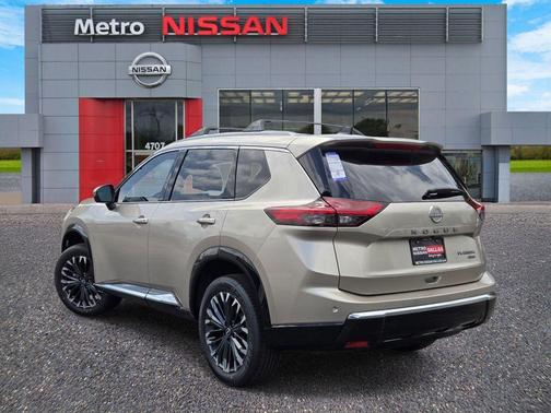 Champagne Silve 2026 Nissan Rogue Platinum