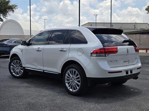 White Platinum Clearcoat Metallic 2012 Lincoln MKX Base