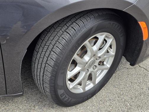 2023 Chrysler Pacifica Touring-L