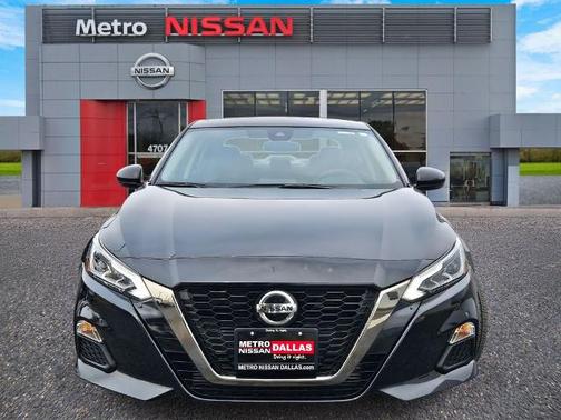 2022 Nissan Altima 2.0 SR