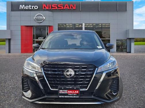 2025 Nissan Kicks Play S