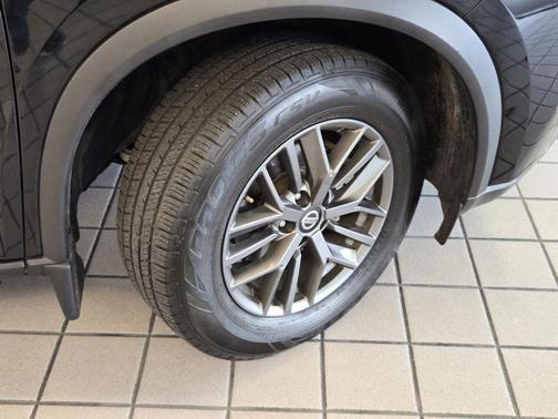 Black 2021 Nissan Rogue S