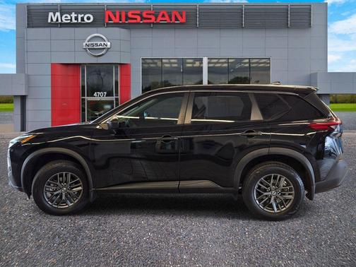 Black 2021 Nissan Rogue S