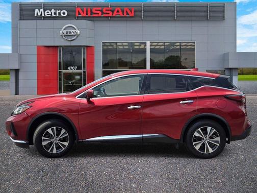 Red 2019 Nissan Murano S