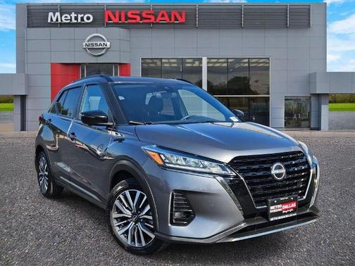 2023 Nissan Kicks SR