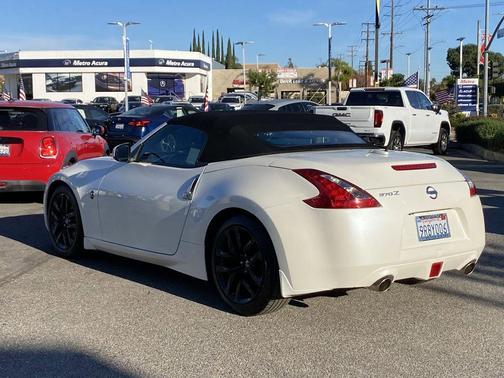 2016 Nissan 370Z Touring