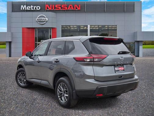 Gun Metallic 2026 Nissan Rogue S
