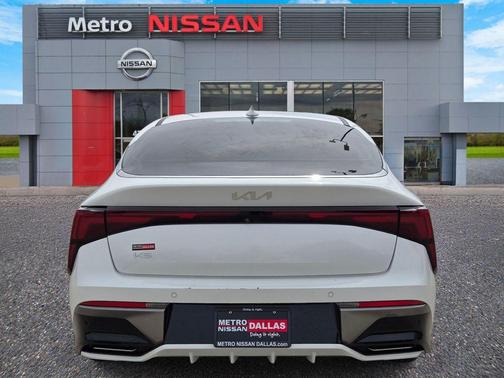 Snow White Pearl 2025 Kia K5 LXS