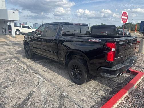 Black 2021 Chevrolet Silverado 1500 LT Trail Boss
