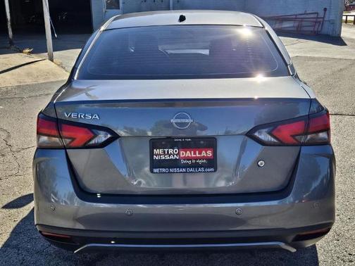 2024 Nissan Versa 1.6 S
