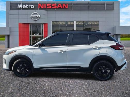 2023 Nissan Kicks SR