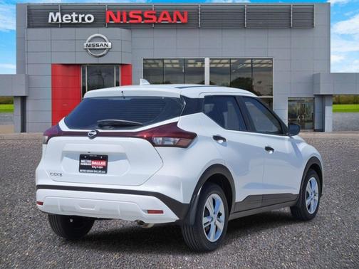 2025 Nissan Kicks Play S