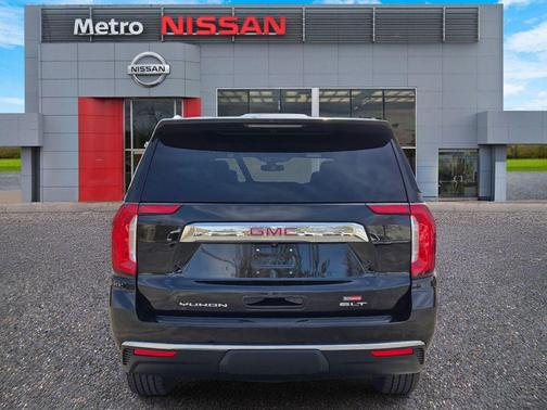 2024 GMC Yukon SLT